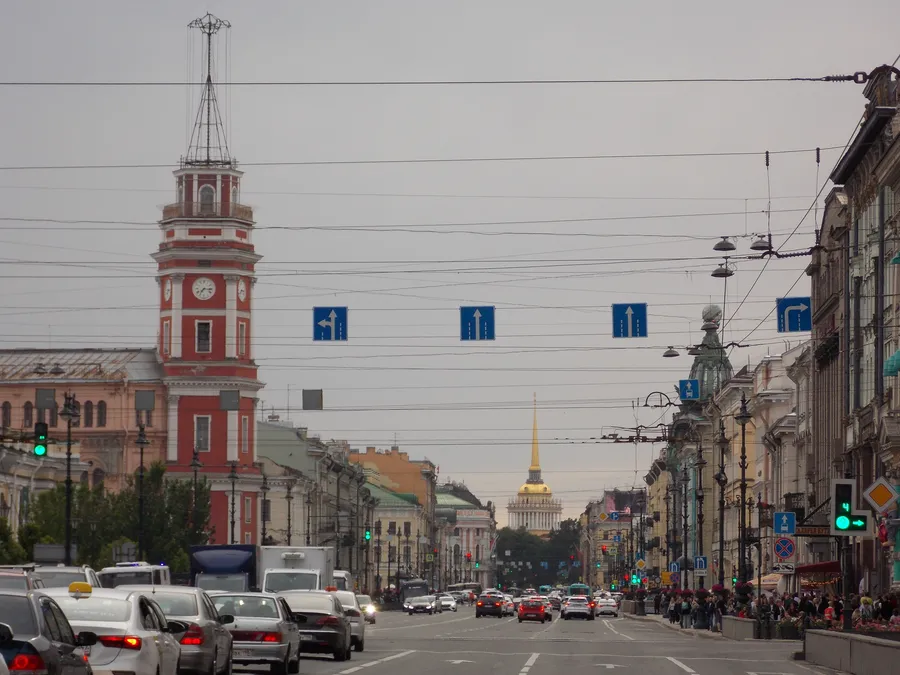 Эрмитаж, Невский и Дворцовая площадь